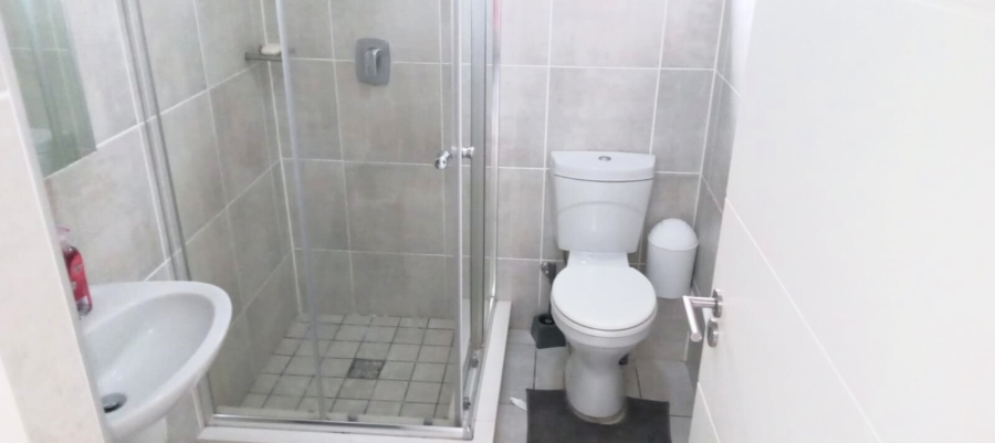 To Let 2 Bedroom Property for Rent in Admirals Park Western Cape